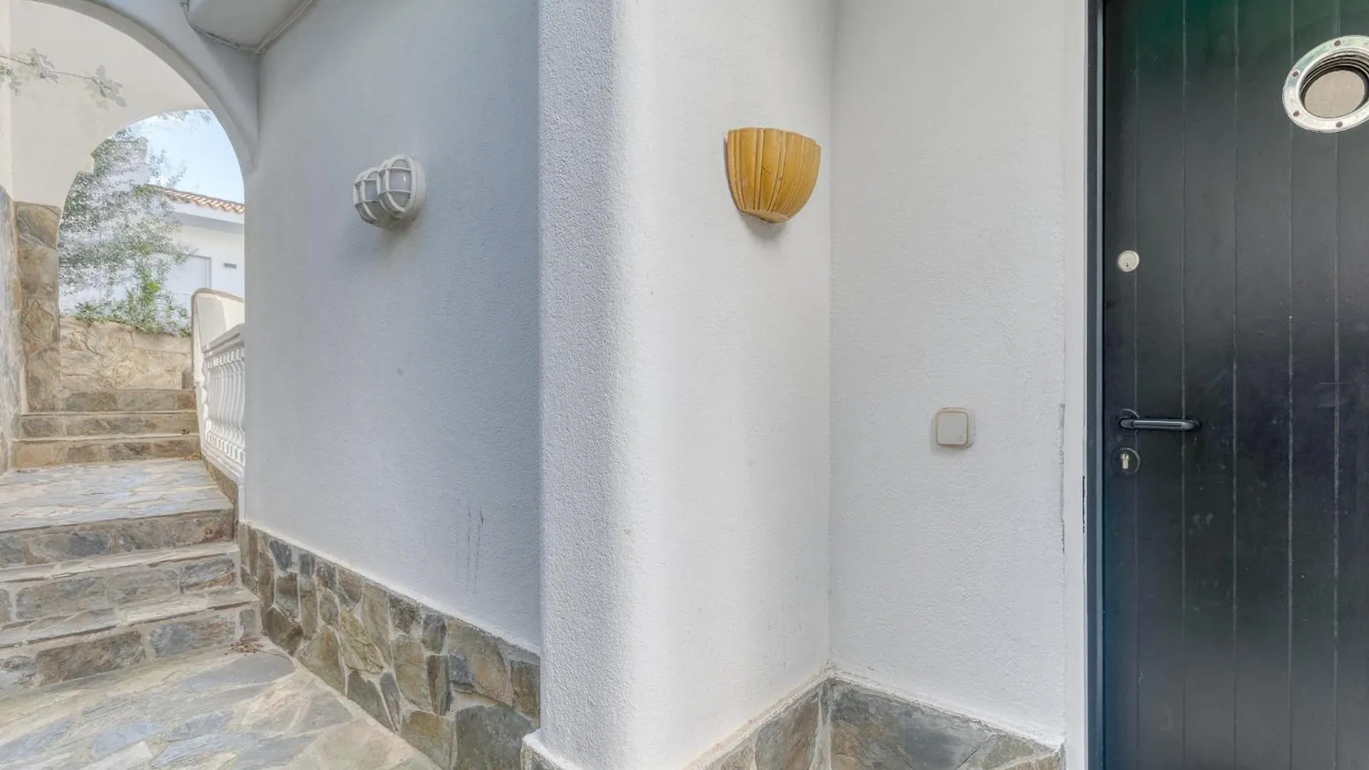 Apartment In Roses Near Sea Spanien