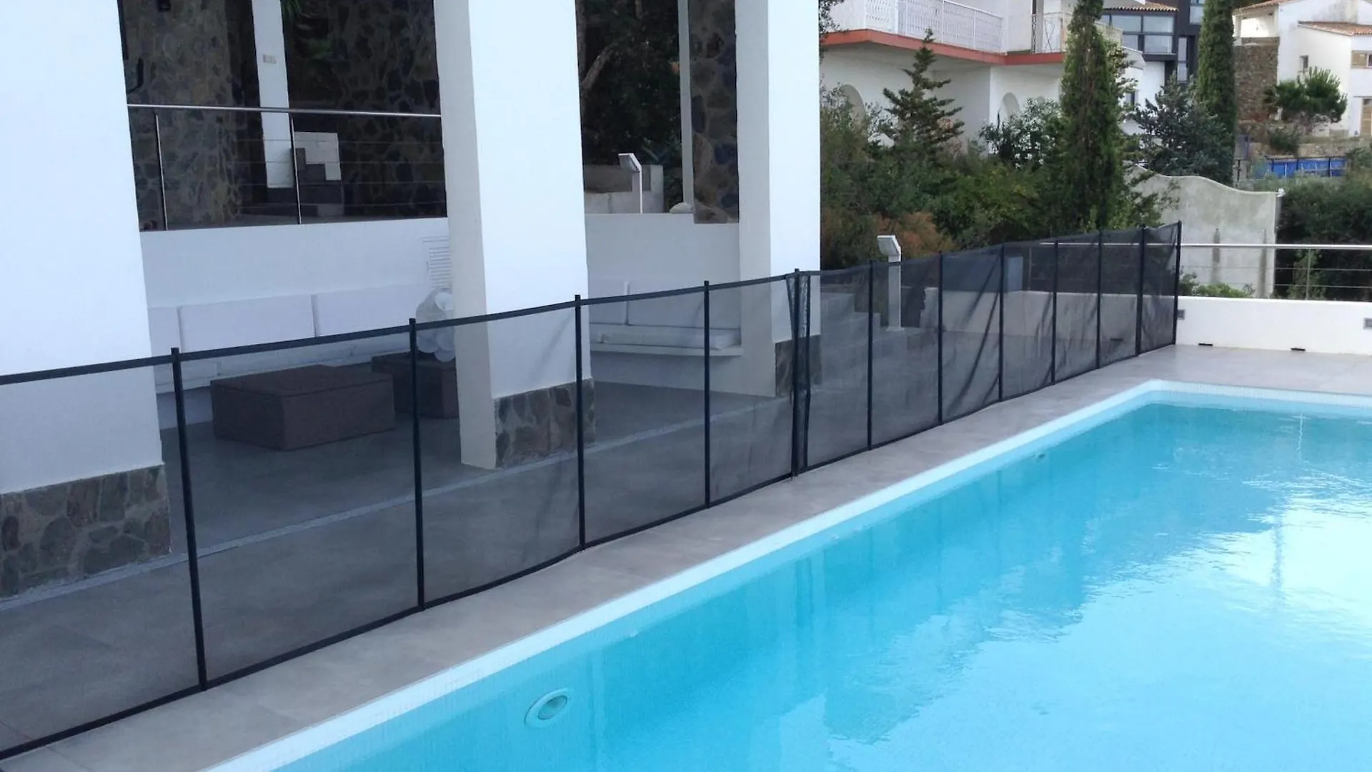 Apartment In Roses Near Sea