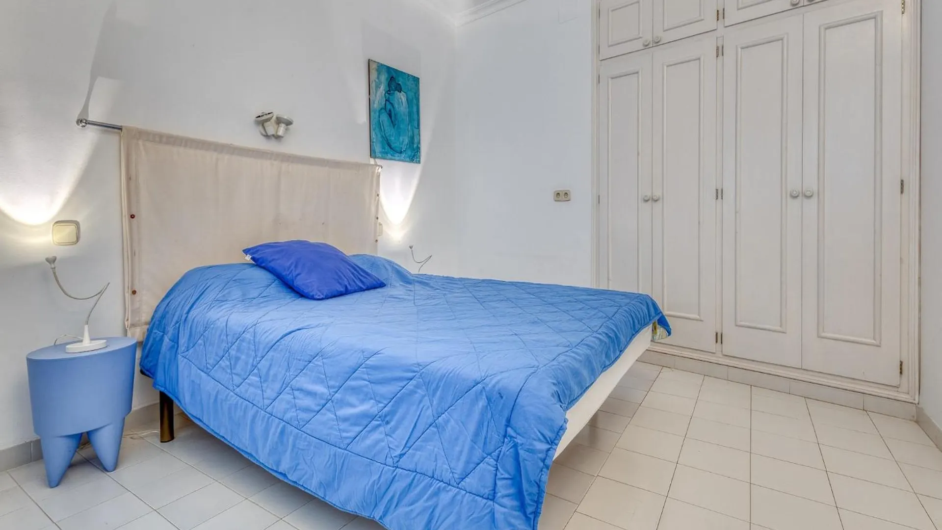 Apartment In Roses Near Sea