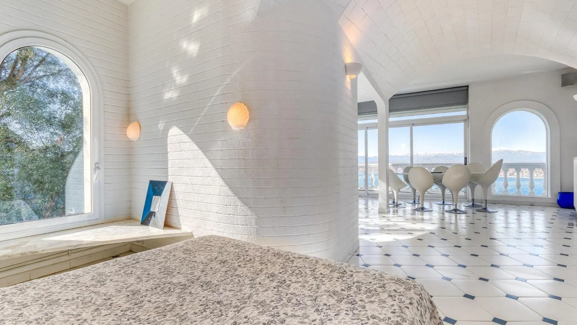 Apartment In Roses Near Sea